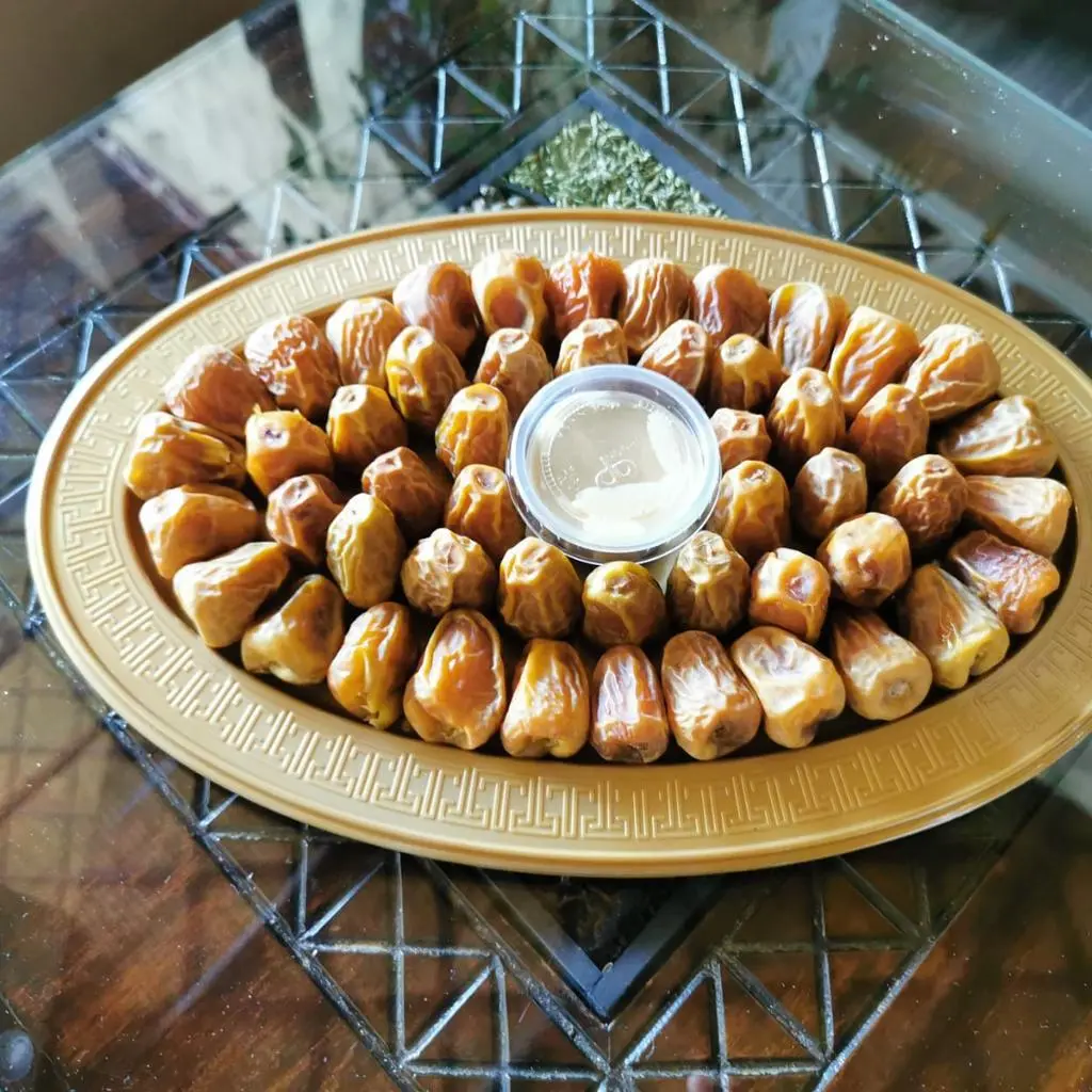 صحن تمر سكري